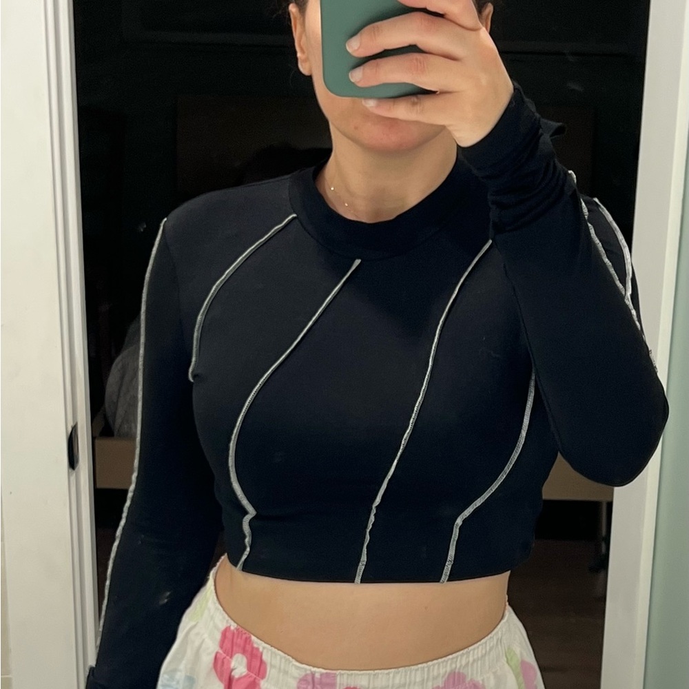 Noisy may Black Long Sleeve Crop Top